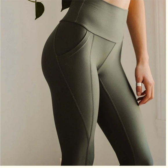 🌿♻️🇨🇦⚜️ORAKI Ecomove High Waist Leggings Kaki Pockets Small LIKE NEW🇨🇦⚜️♻️🌿 - Picture 8 of 9